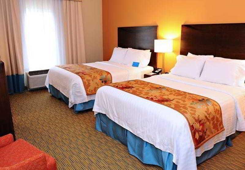 Fairfield Inn & Suites By Marriott Slippery Rock Экстерьер фото