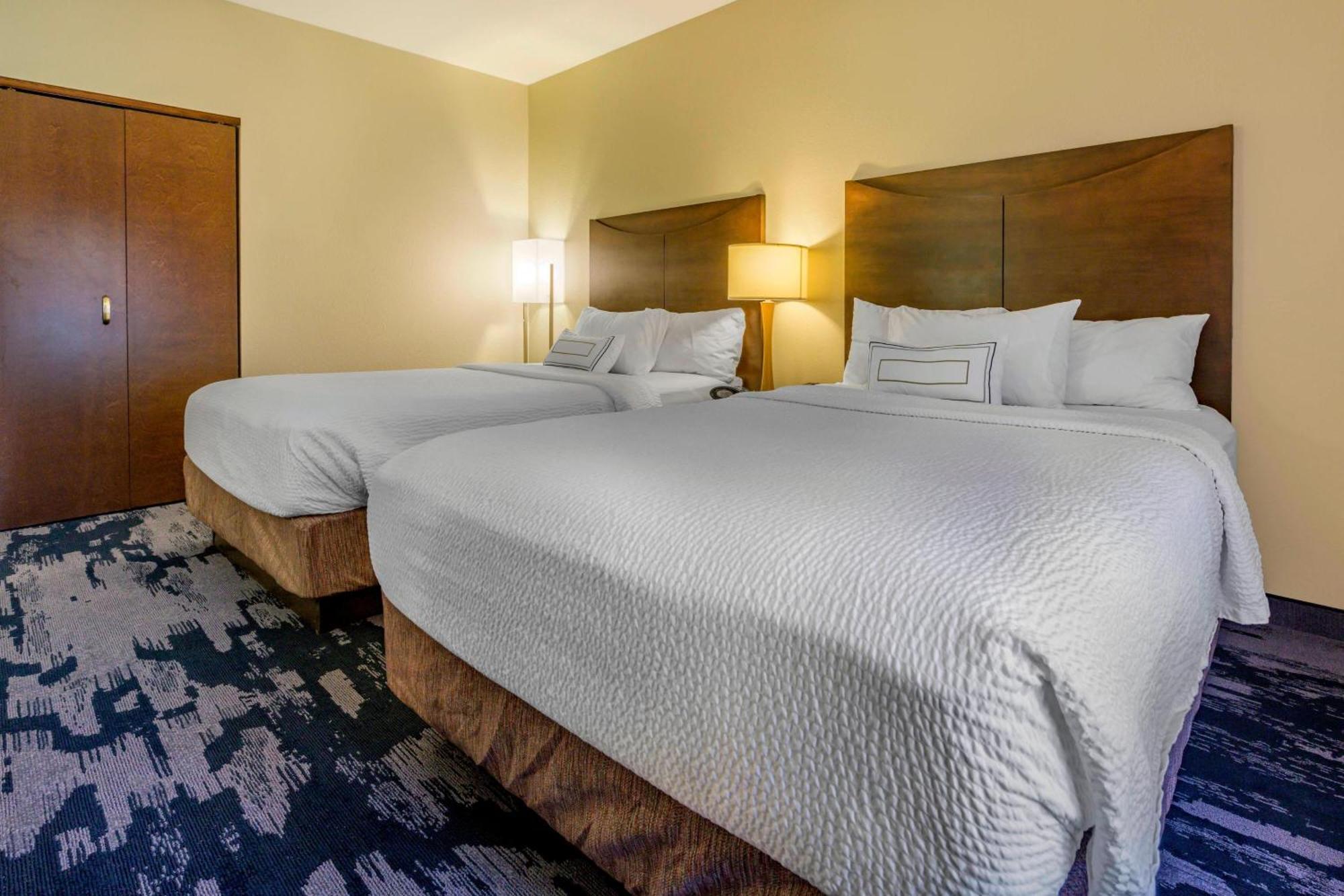 Fairfield Inn & Suites By Marriott Slippery Rock Экстерьер фото